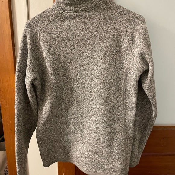 Patagonia Better Sweater 1/4 zip Size large - Picture 2 of 3